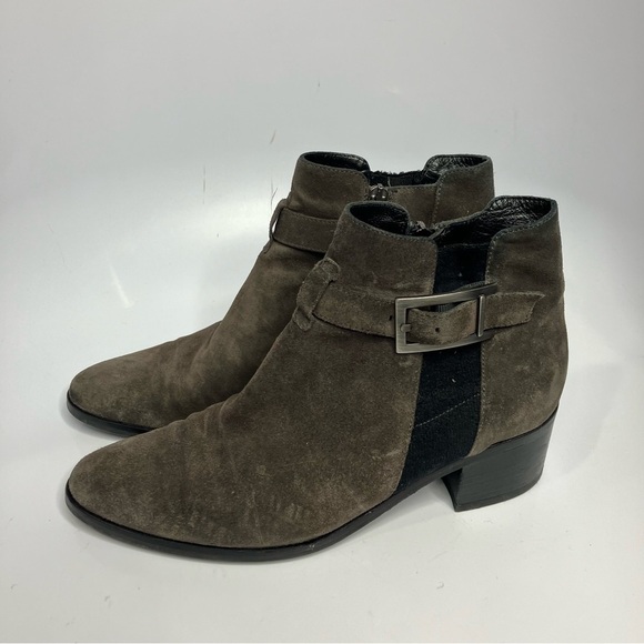 Aquatalia gray suede ankle boots size 9.5 pointed toe - Picture 1 of 7